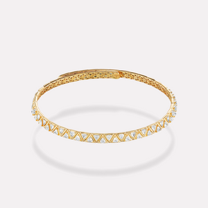 Triangoli Collar